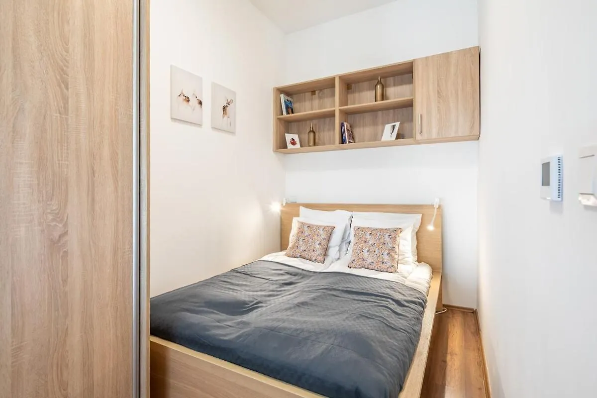 Star House In The City Budapest Apartment